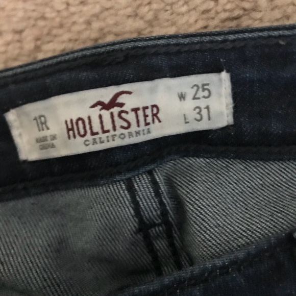 Hollister Ripped Jeans - Picture 1 of 5